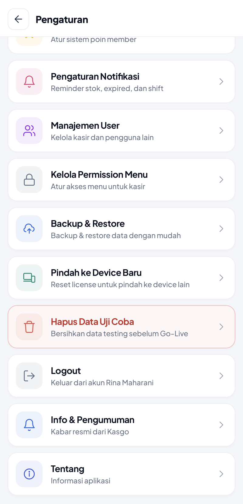 Menu Pengaturan bagian bawah: Pengaturan Notifikasi, Manajemen User, Kelola Permission Menu, Backup & Restore, Pindah ke Device Baru, Hapus Data Uji Coba berwarna merah, Logout keluar dari akun Rina Maharani, Info & Pengumuman, dan Tentang